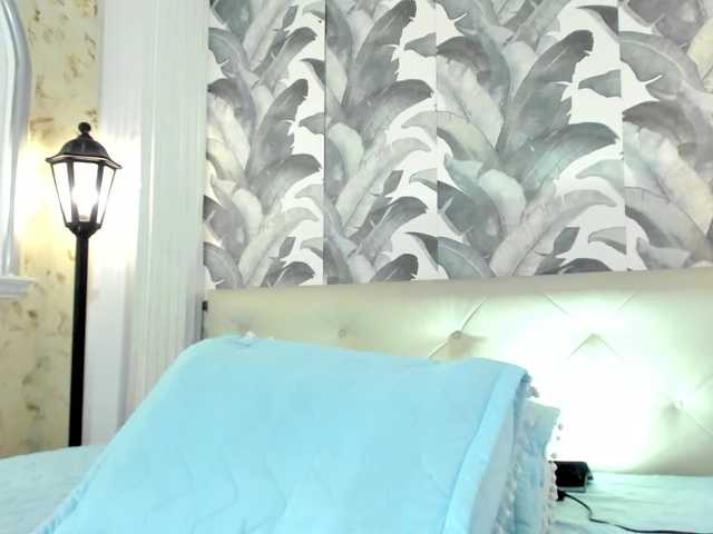 viktoria-davis's BongaCams show and profile