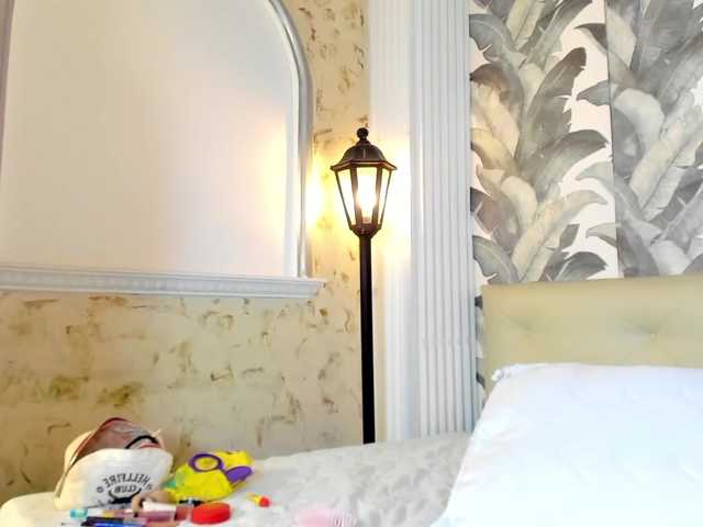 viktoria-davis's BongaCams show and profile