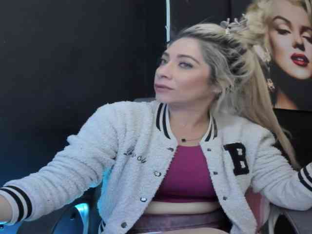 viktoria-davis webcam