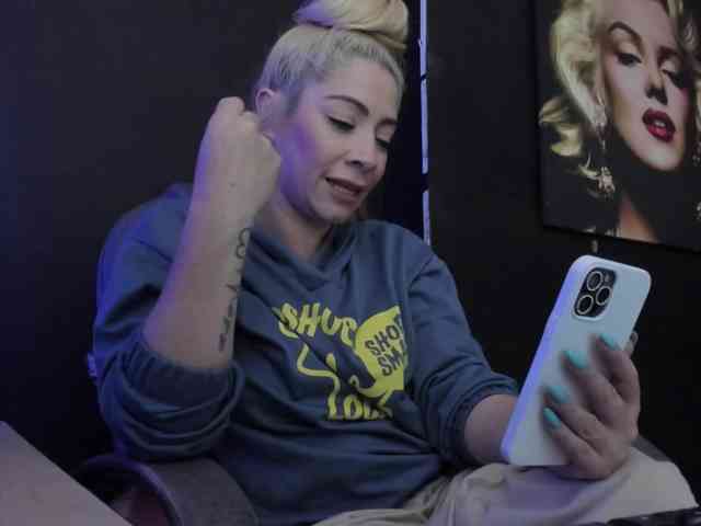 viktoria-davis webcam