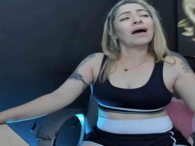 viktoria-davis webcam