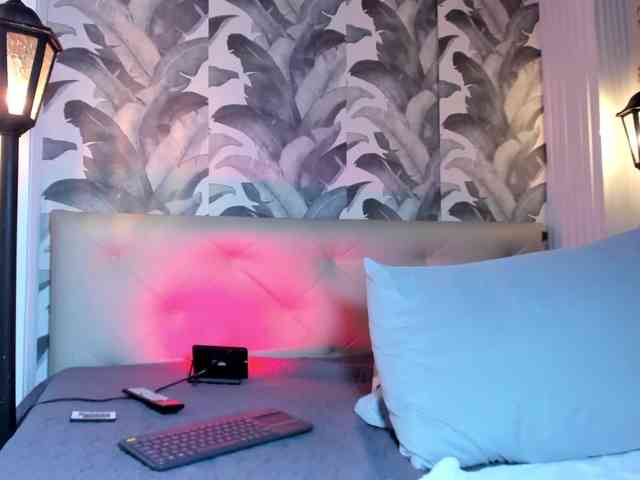 viktoria-davis webcam