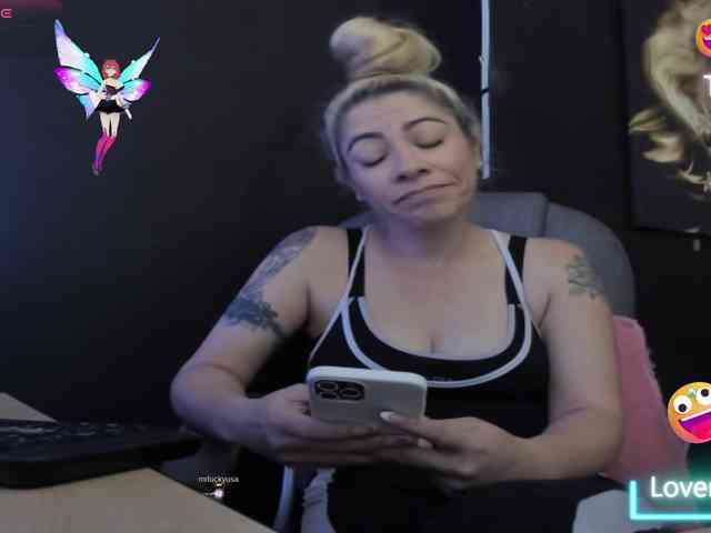 viktoria-davis viktoria-davis