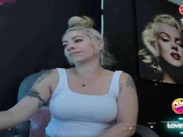 viktoria-davis webcam