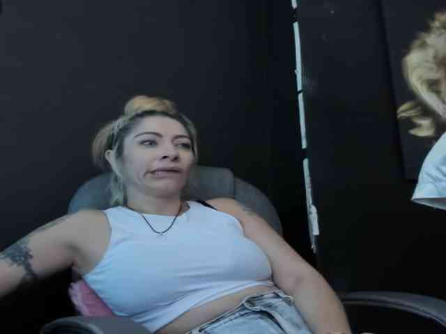 viktoria-davis webcam