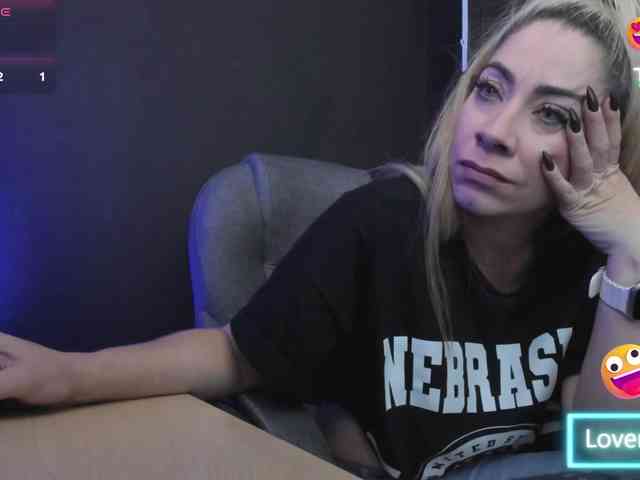 viktoria-davis webcam