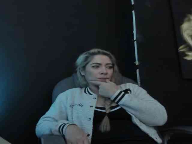 viktoria-davis webcam