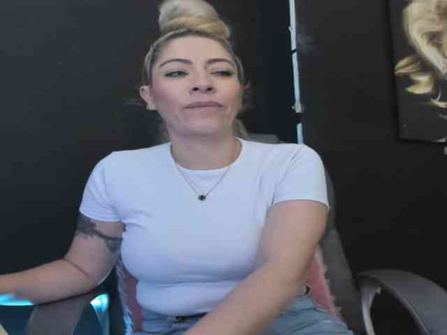 viktoria-davis webcam