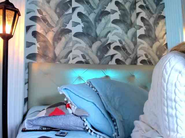 viktoria-davis webcam