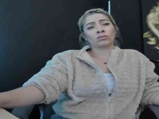 viktoria-davis webcam