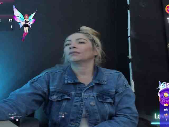 viktoria-davis webcam