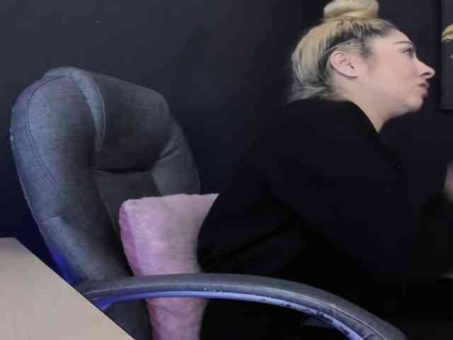 viktoria-davis webcam