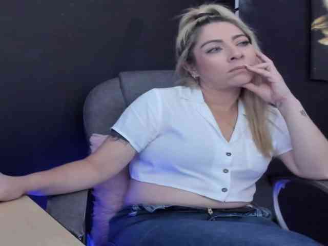 viktoria-davis webcam
