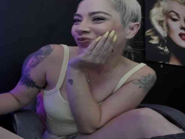 viktoria-davis webcam