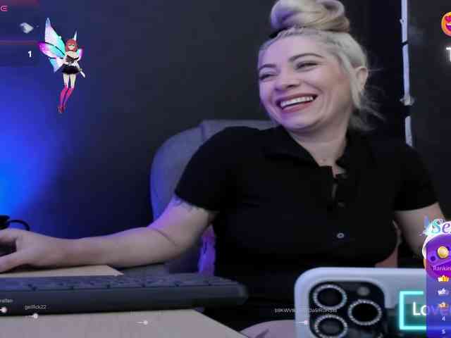 viktoria-davis viktoria-davis