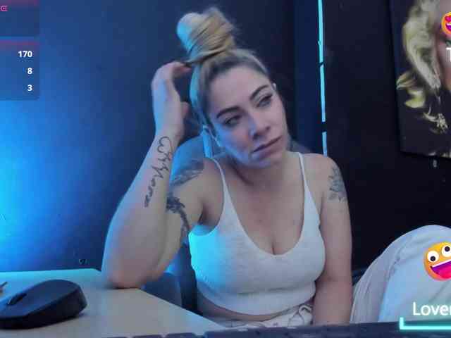 viktoria-davis webcam