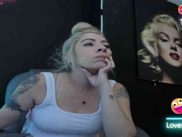 viktoria-davis webcam