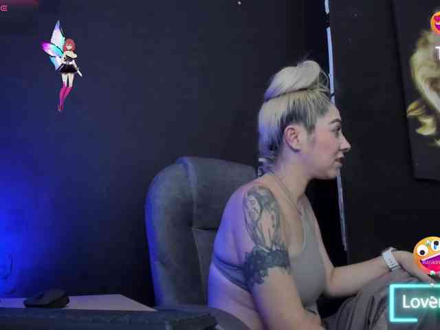 viktoria-davis webcam