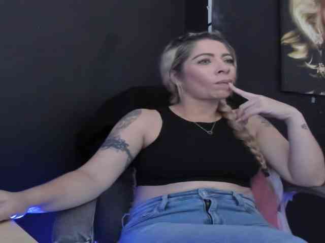 viktoria-davis webcam