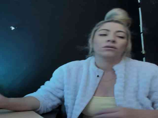 viktoria-davis webcam