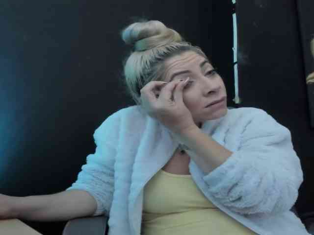 viktoria-davis webcam