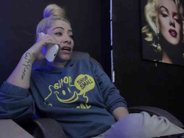 viktoria-davis webcam