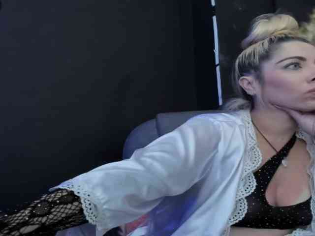 viktoria-davis webcam