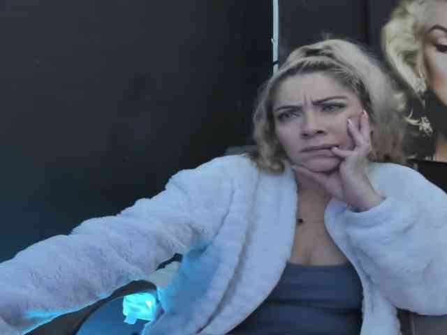 viktoria-davis webcam