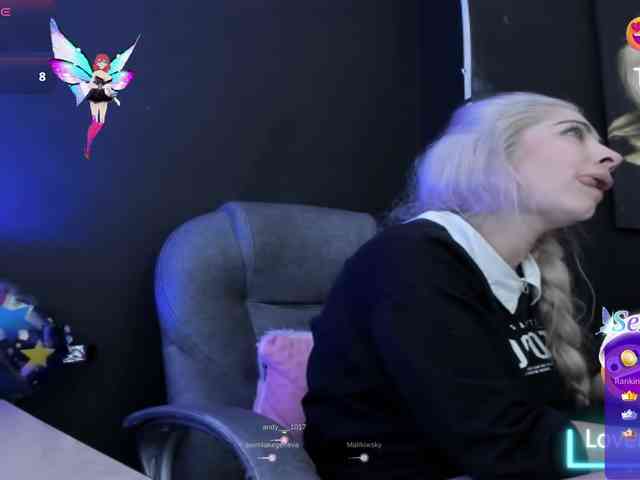 viktoria-davis viktoria-davis