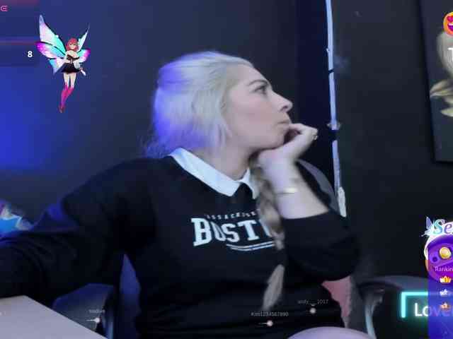 viktoria-davis viktoria-davis