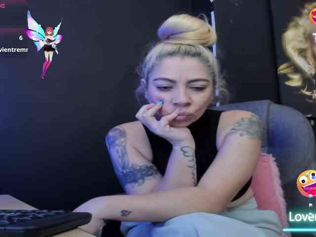 viktoria-davis webcam