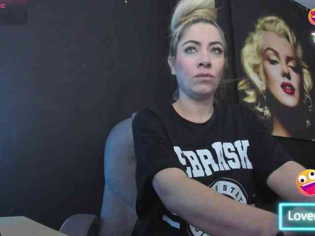 viktoria-davis webcam