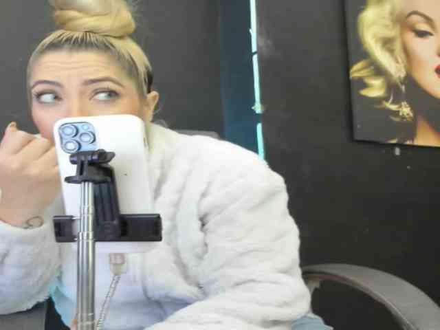 viktoria-davis webcam