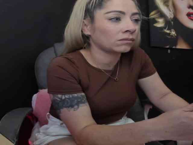 viktoria-davis webcam