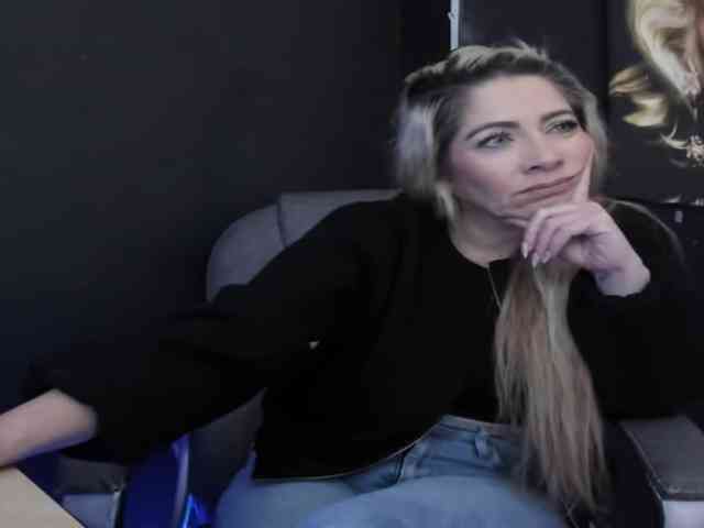 viktoria-davis webcam