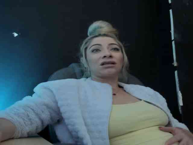 viktoria-davis webcam