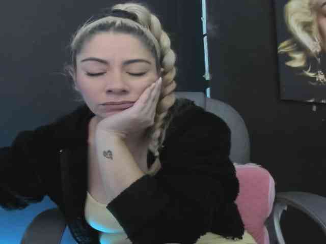 viktoria-davis webcam