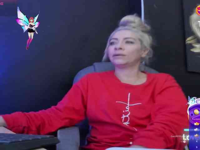 viktoria-davis viktoria-davis