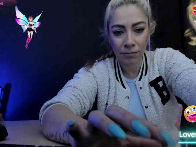 viktoria-davis webcam