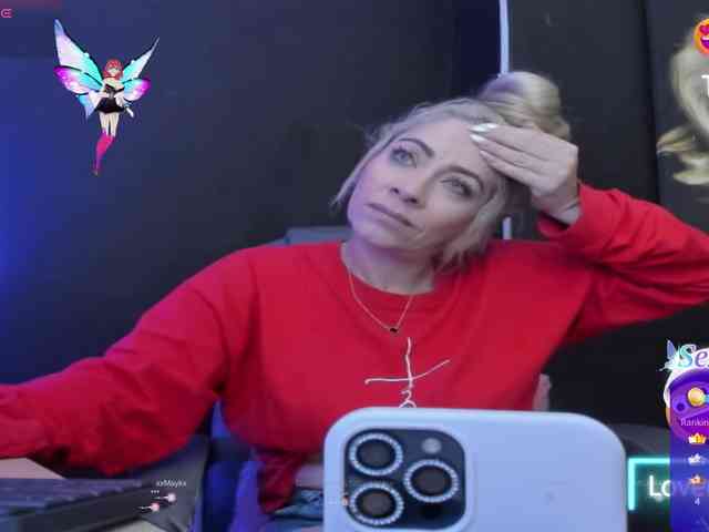 viktoria-davis viktoria-davis