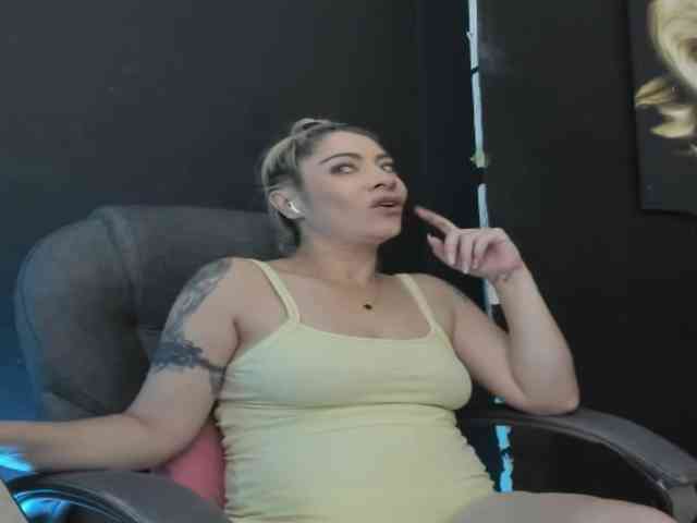 viktoria-davis webcam