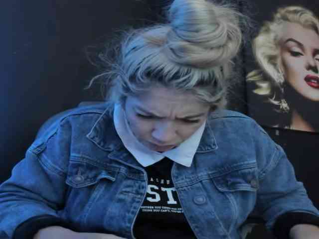 viktoria-davis webcam