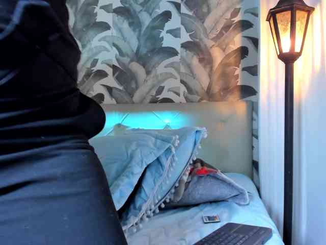 viktoria-davis webcam