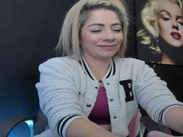 viktoria-davis webcam