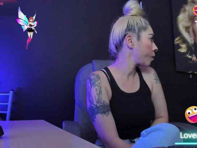 viktoria-davis webcam