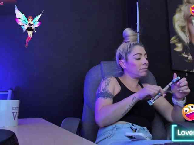 viktoria-davis webcam