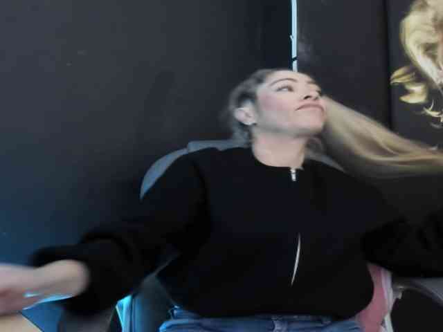 viktoria-davis viktoria-davis