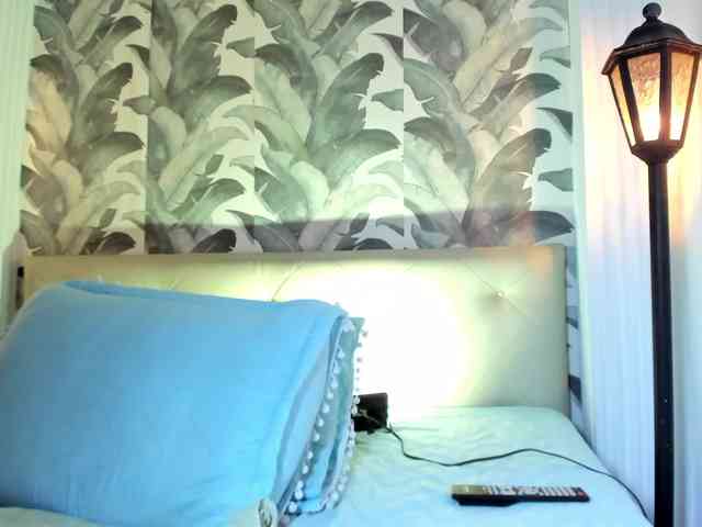 viktoria-davis webcam