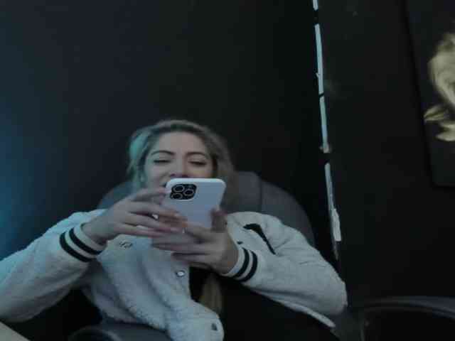 viktoria-davis webcam