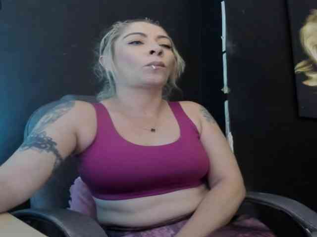 viktoria-davis webcam